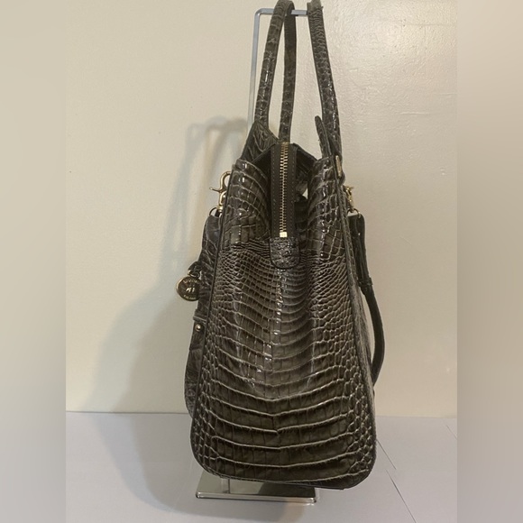 SOLD Finley Carryall in Hunter Melbourne - Picture 4 of 7